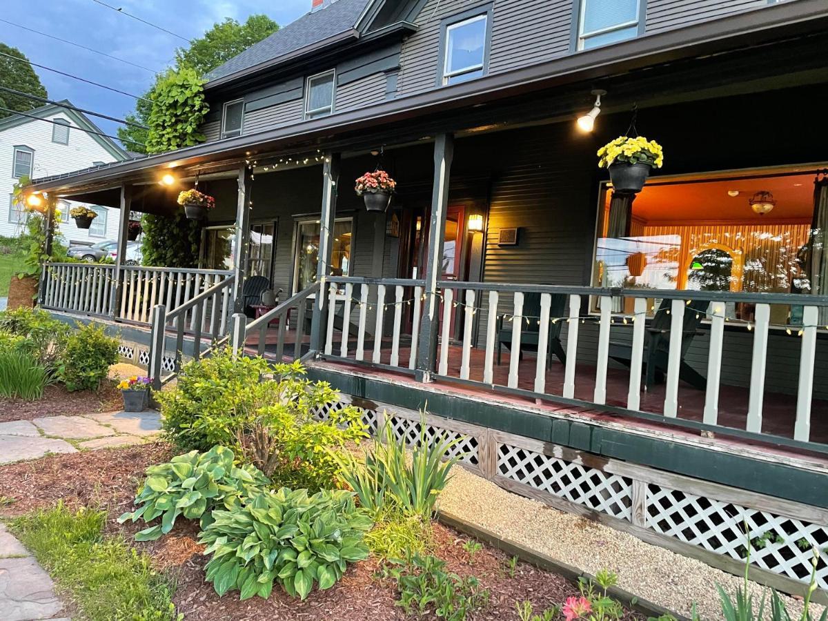 Smugglers Notch Inn Jeffersonville Экстерьер фото