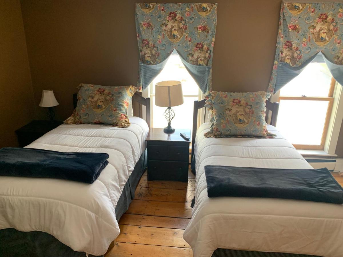 Smugglers Notch Inn Jeffersonville Экстерьер фото