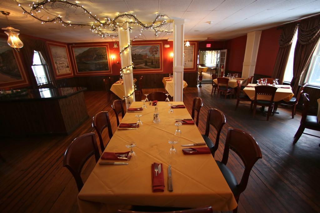 Smugglers Notch Inn Jeffersonville Экстерьер фото